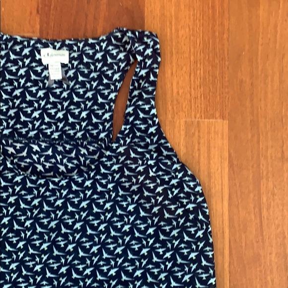 Silk Razorback Tank - Picture 2 of 3